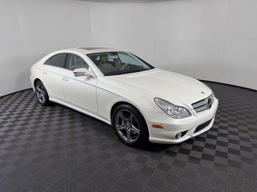 Used 2011 Mercedes-Benz CLS 550 image 3