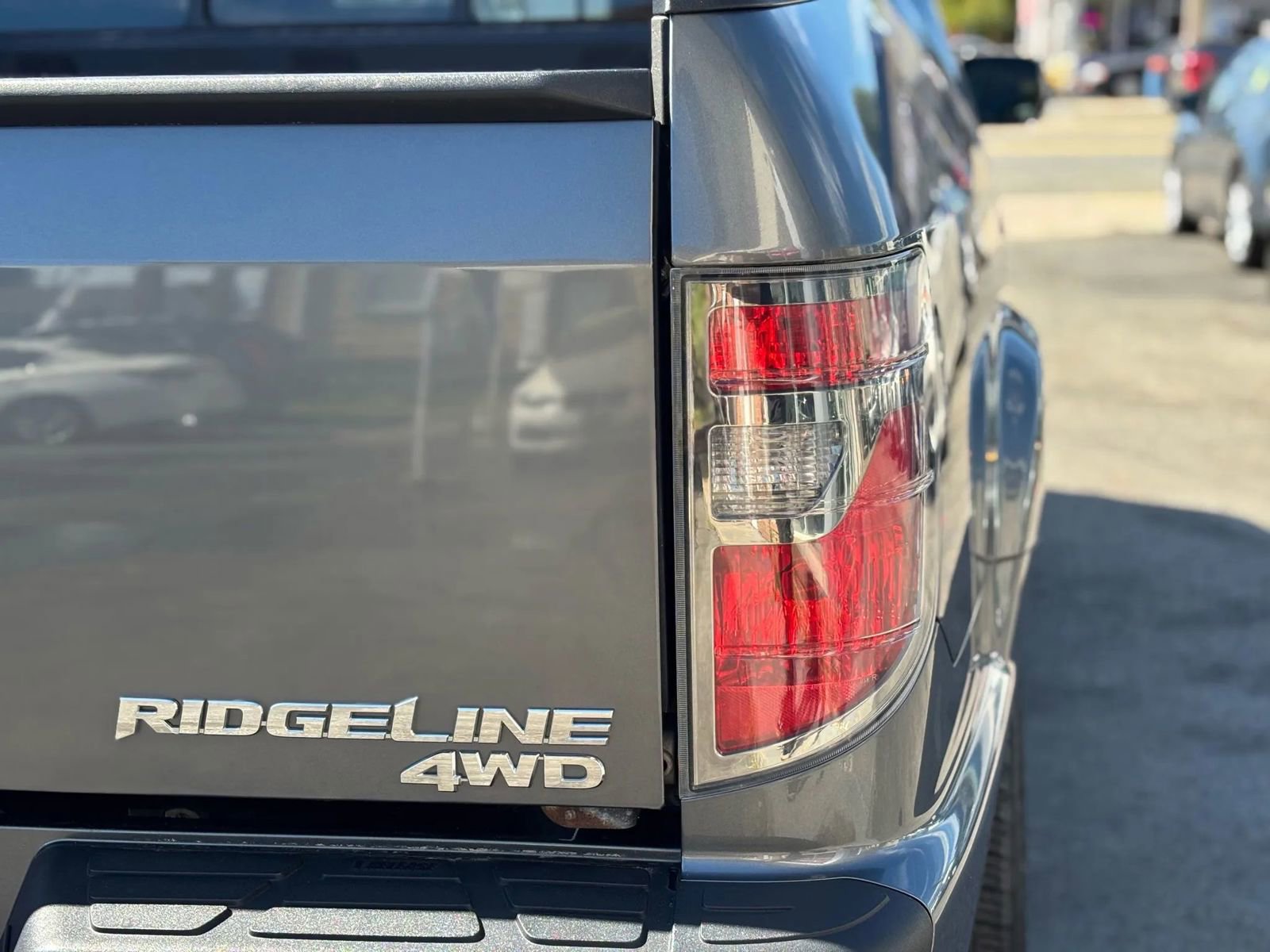 Used 2012 Honda Ridgeline RTS image 6