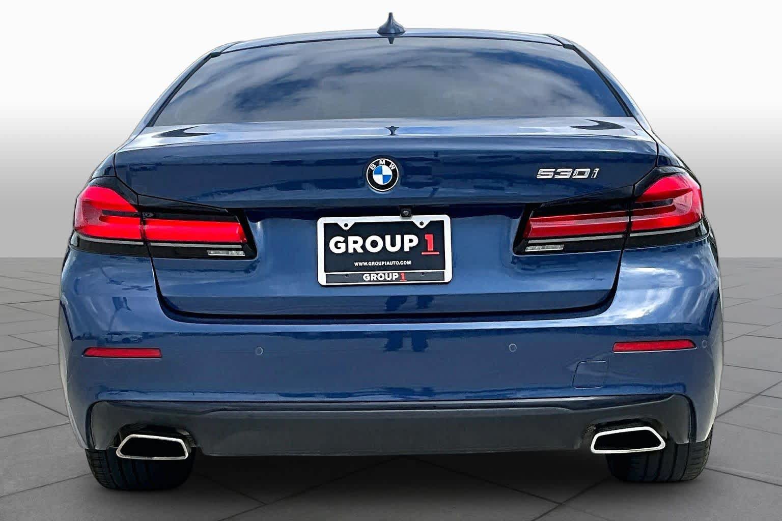 Used 2023 BMW 530i w/ Convenience Package RWD image 5