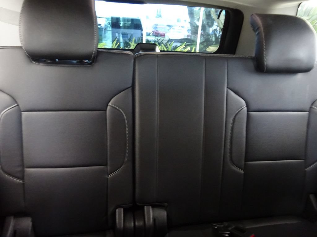 Certified 2019 GMC Yukon XL SLT w/ Open Road Package RWD image 24