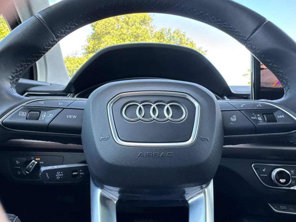 Certified 2023 Audi Q5 e Premium w/ Convenience Package AWD/4WD image 28