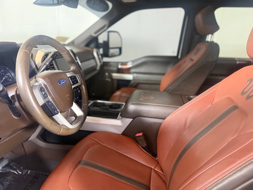 Used 2019 Ford F350 King Ranch w/ King Ranch Ultimate Package AWD/4WD image 11
