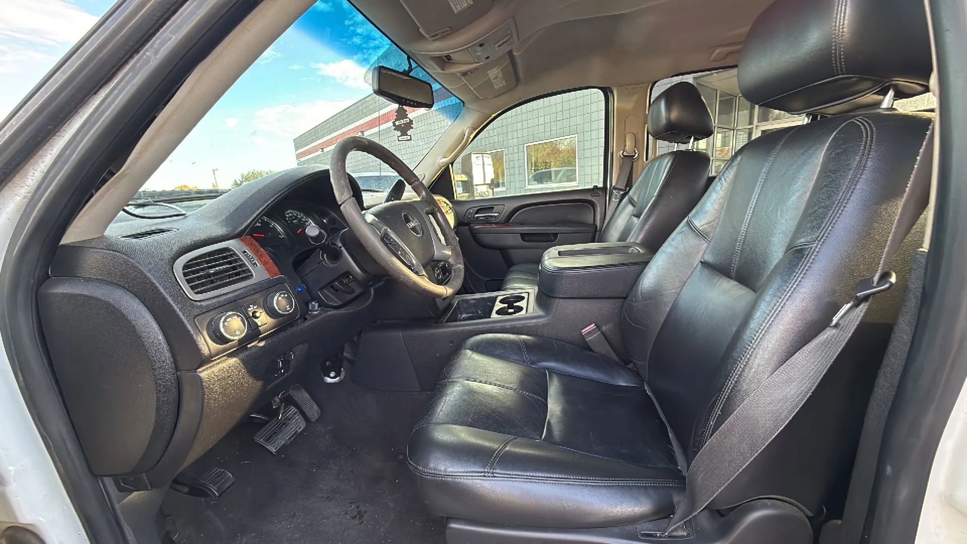 Used 2012 GMC Sierra 3500 SLT w/ SLT Convenience Package image 10