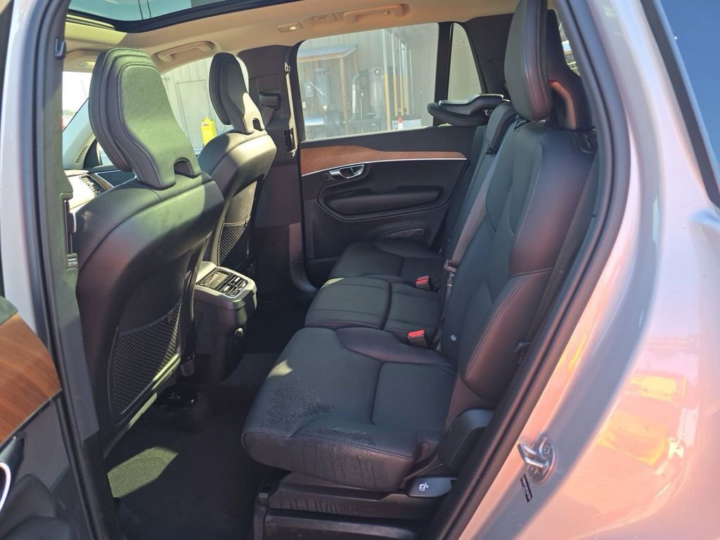 Used 2025 Volvo XC90 B6 Plus image 41