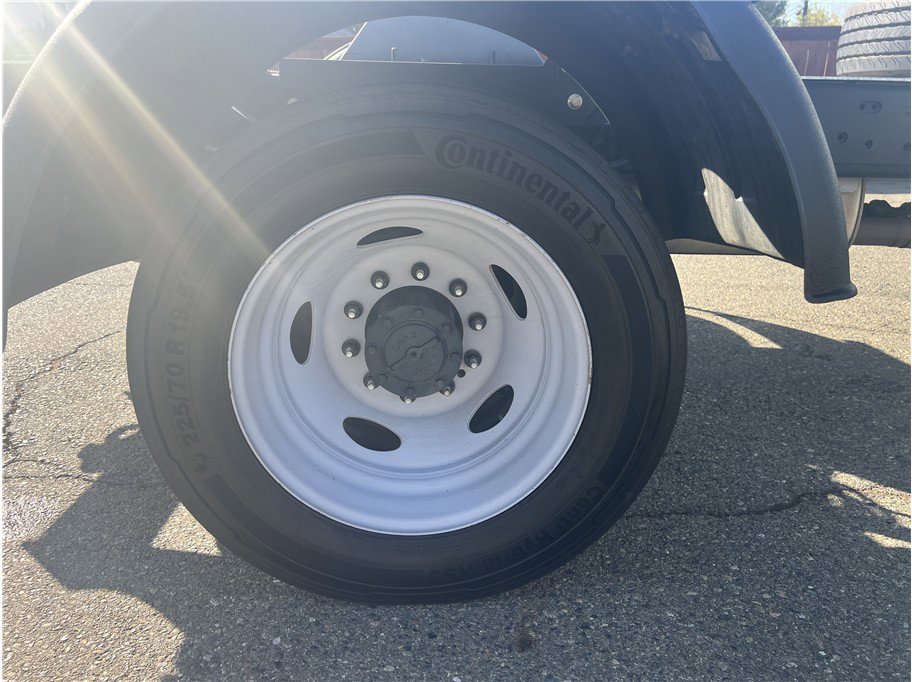 Used 2022 Ford F550 2WD Crew Cab Super Duty w/ Power Equipment Group image 9