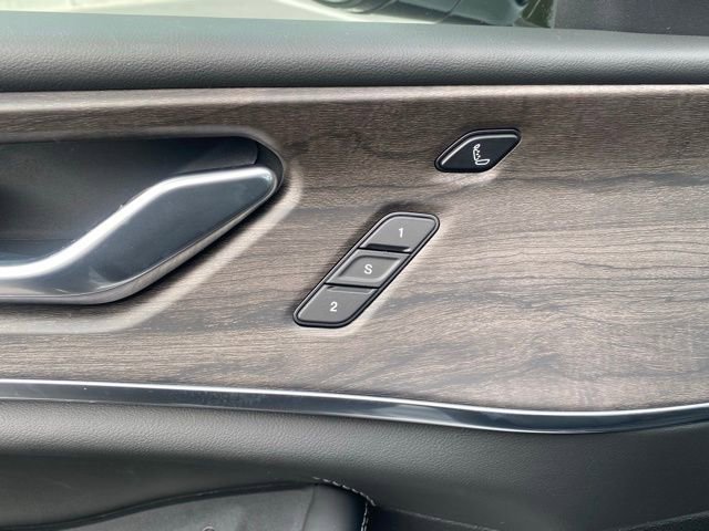 New 2025 Jeep Grand Cherokee Overland w/ Adv Protech Group III image 14