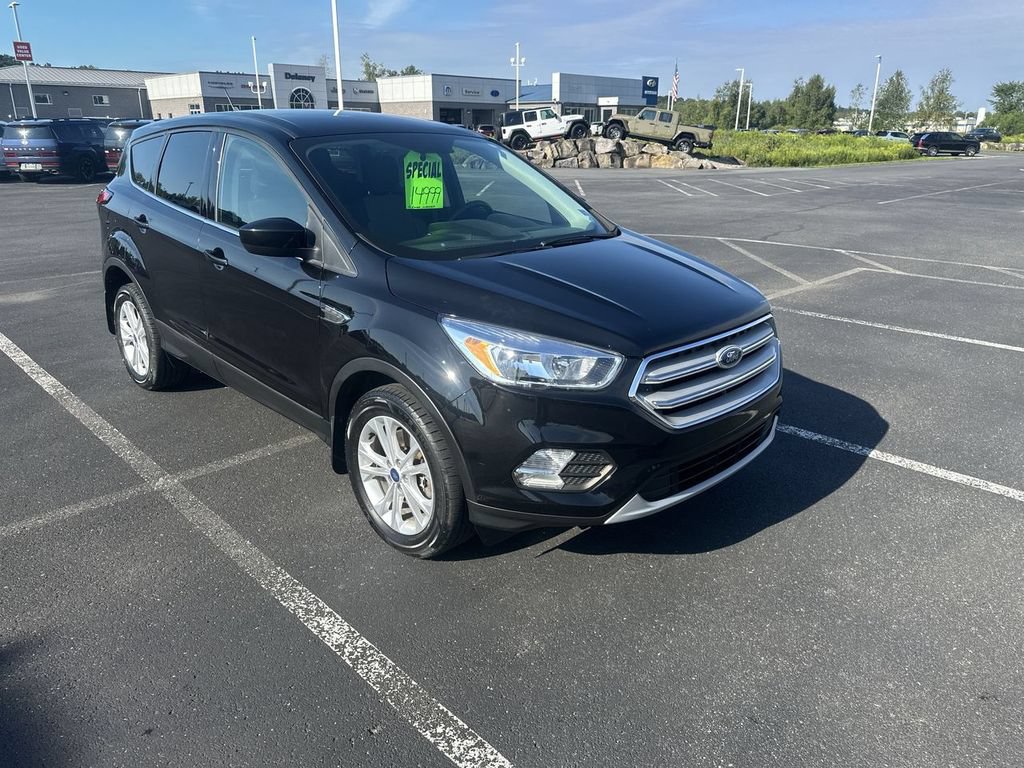 Used 2019 Ford Escape SE AWD/4WD image 2