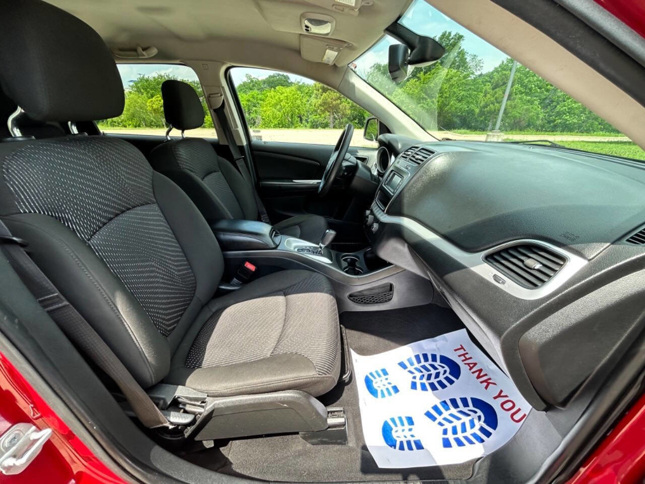 Used 2019 Dodge Journey SE image 18