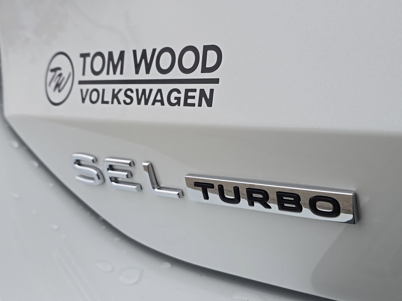 Certified 2026 Volkswagen Tiguan SEL R-Line AWD/4WD image 12