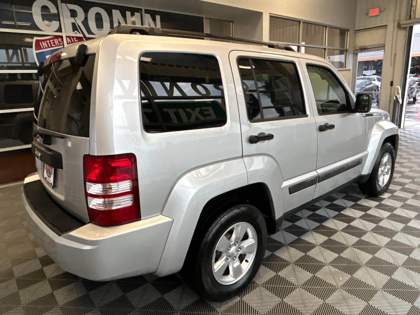 Used 2011 Jeep Liberty Sport w/ Popular Equipment Group AWD/4WD image 6