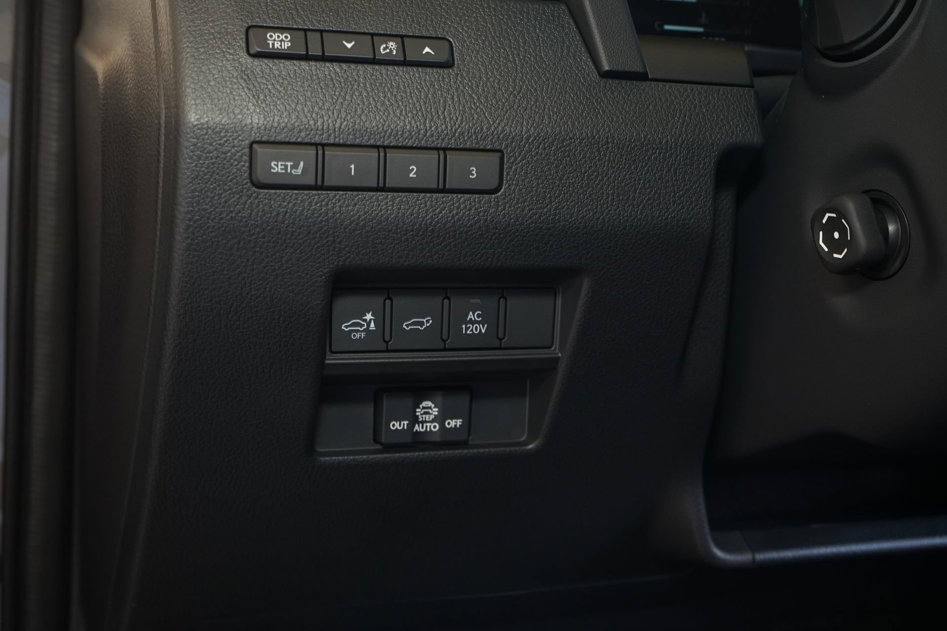 Used 2026 Lexus GX 550 w/ Accessory Package (2T) AWD/4WD image 23