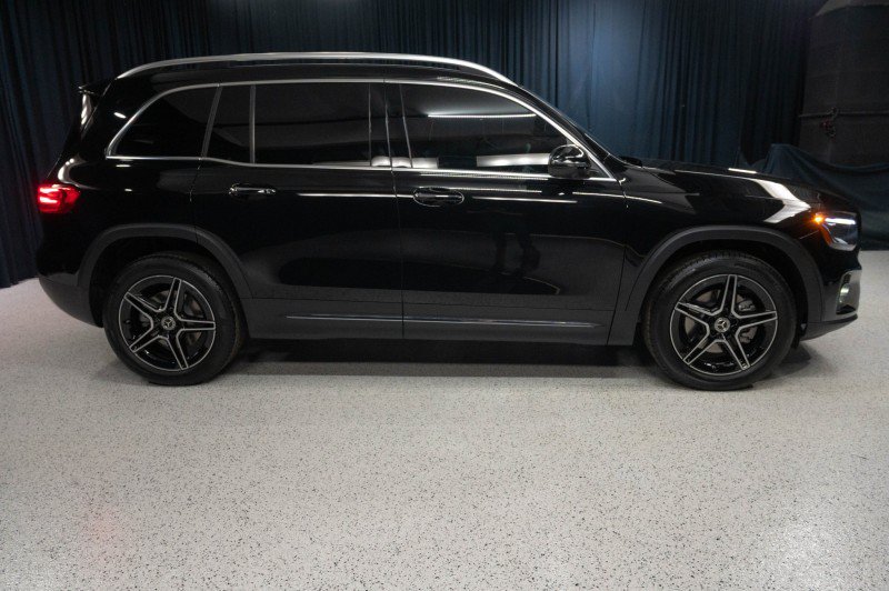 New 2026 Mercedes-Benz GLB 250 image 4
