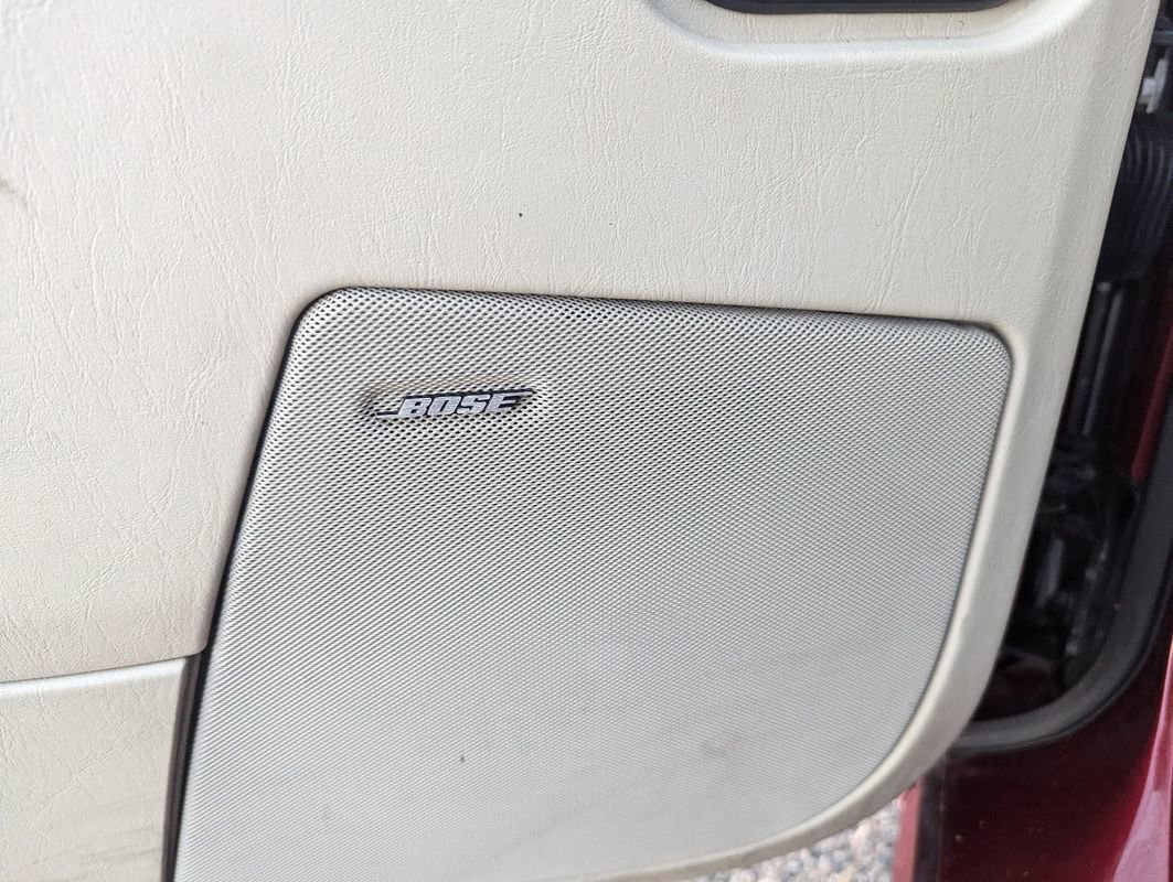 Used 2006 Cadillac XLR image 23