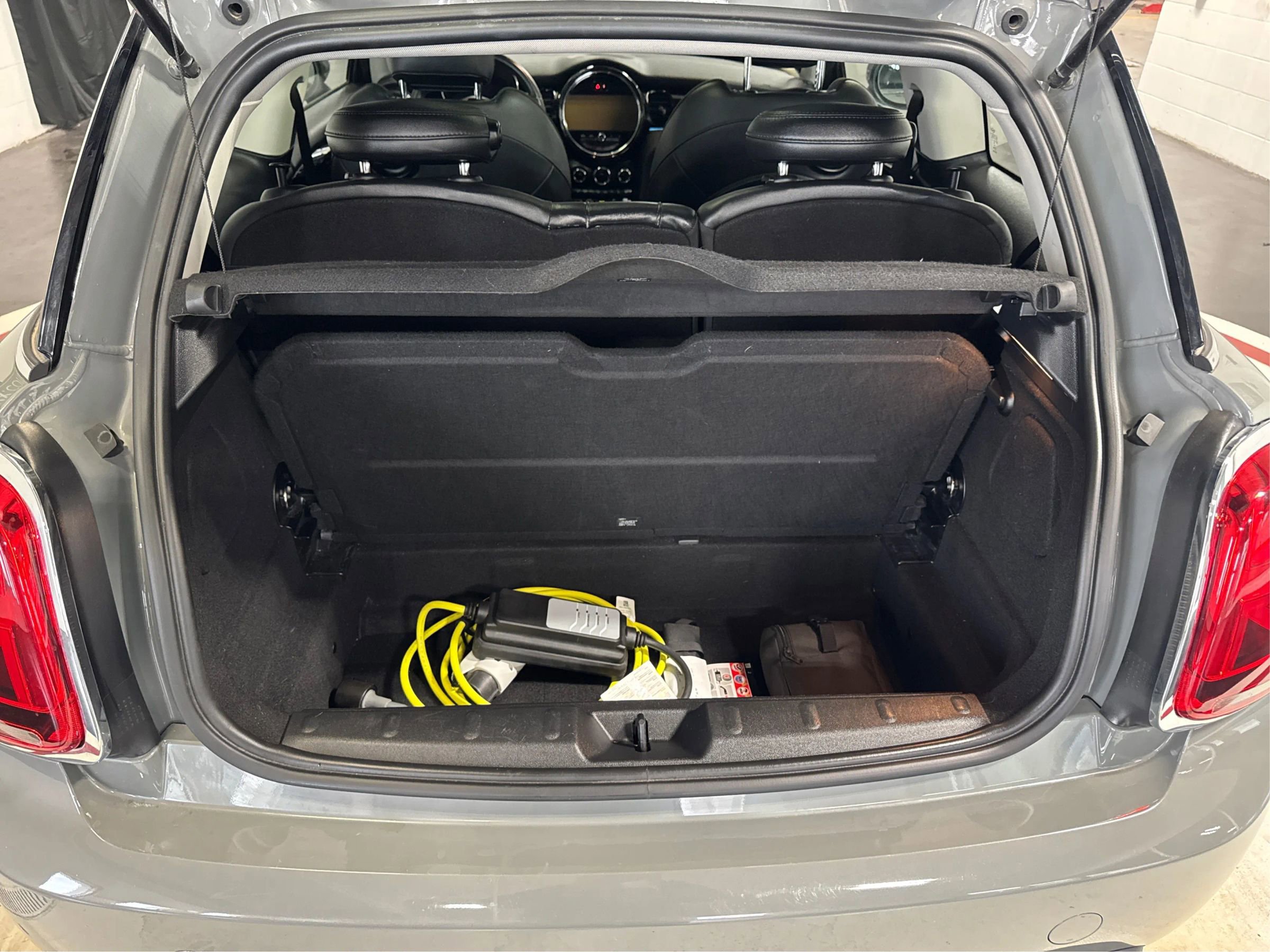 Used 2023 MINI Cooper SE image 13