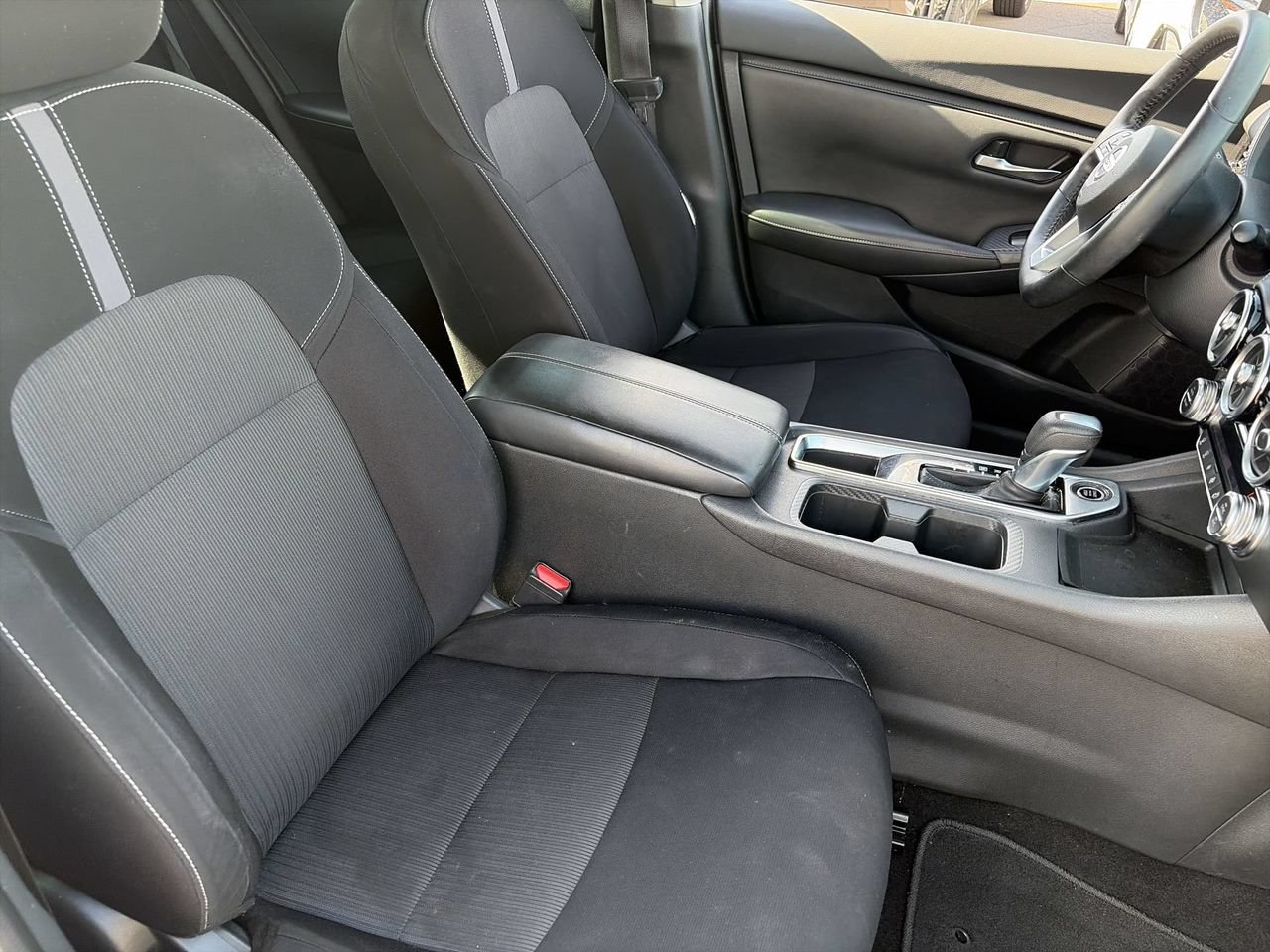 Used 2020 Nissan Sentra SV FWD image 10