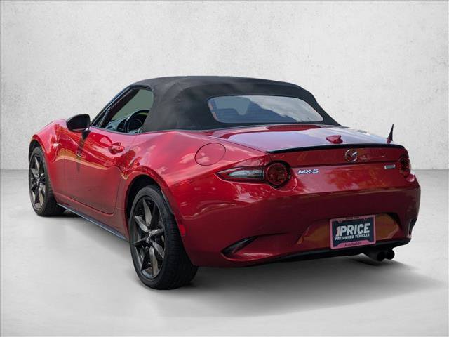 Used 2017 MAZDA MX-5 Miata Club RWD image 8