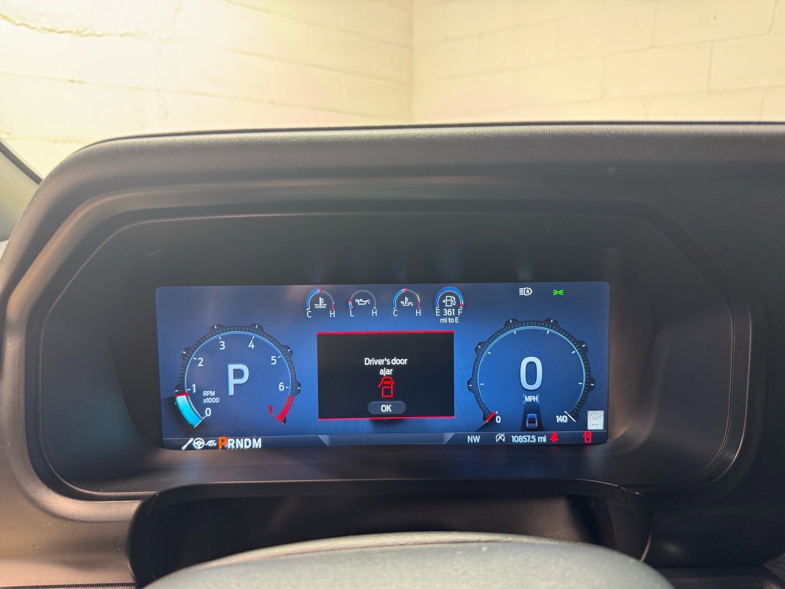Used 2025 Ford F150 Raptor AWD/4WD image 17
