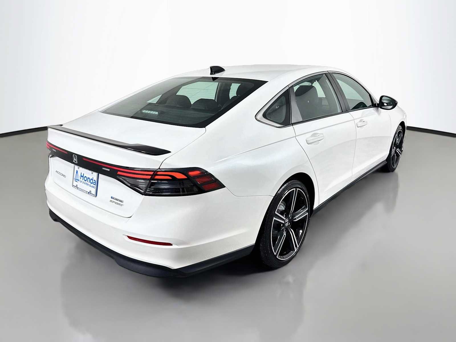 Certified 2024 Honda Accord Sport image 7