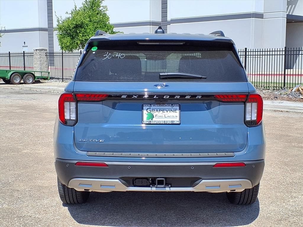 New 2026 Ford Explorer Active w/ Active Comfort Package RWD image 5