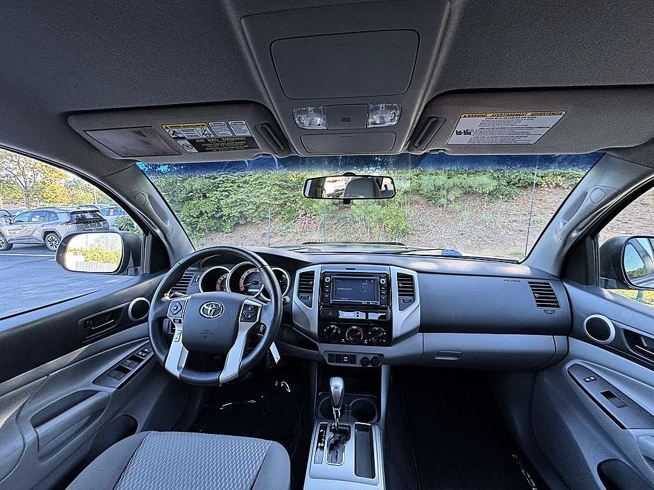 Used 2014 Toyota Tacoma PreRunner w/ SR5 Package RWD image 22