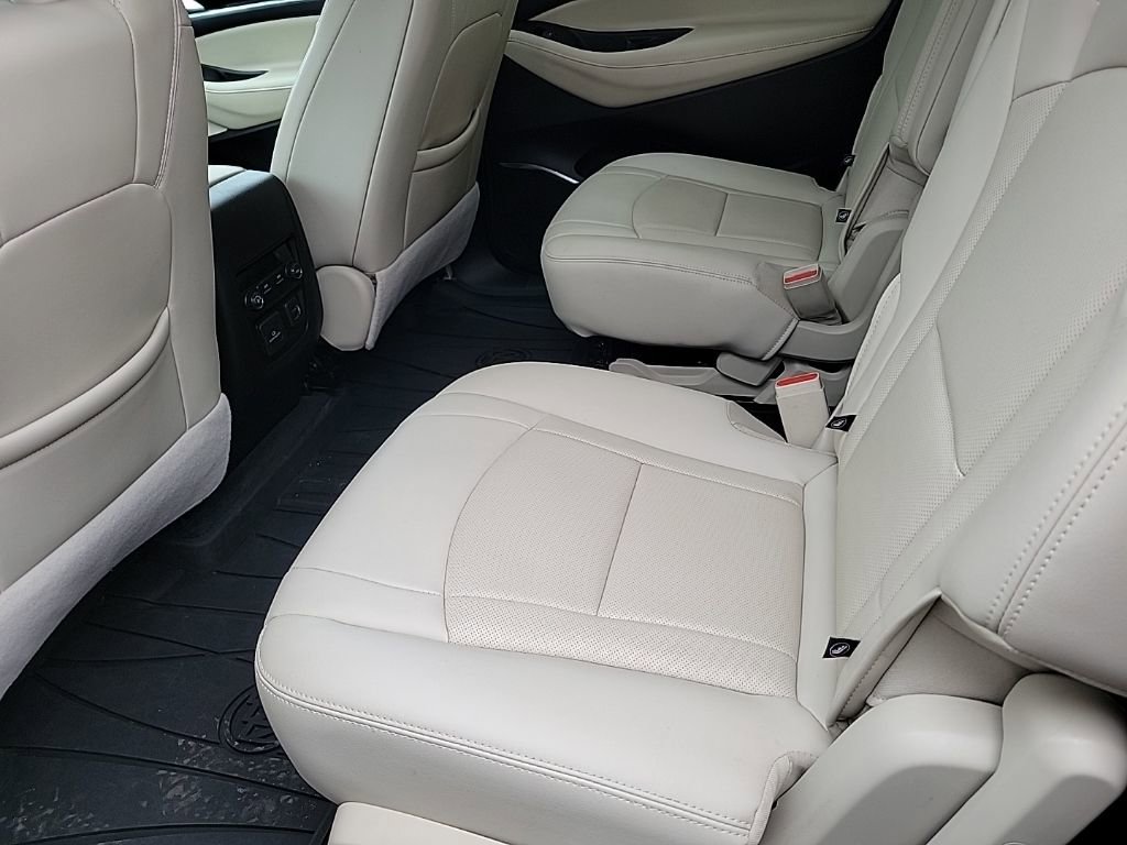 Used 2023 Buick Enclave Essence w/ Experience Buick Package image 5