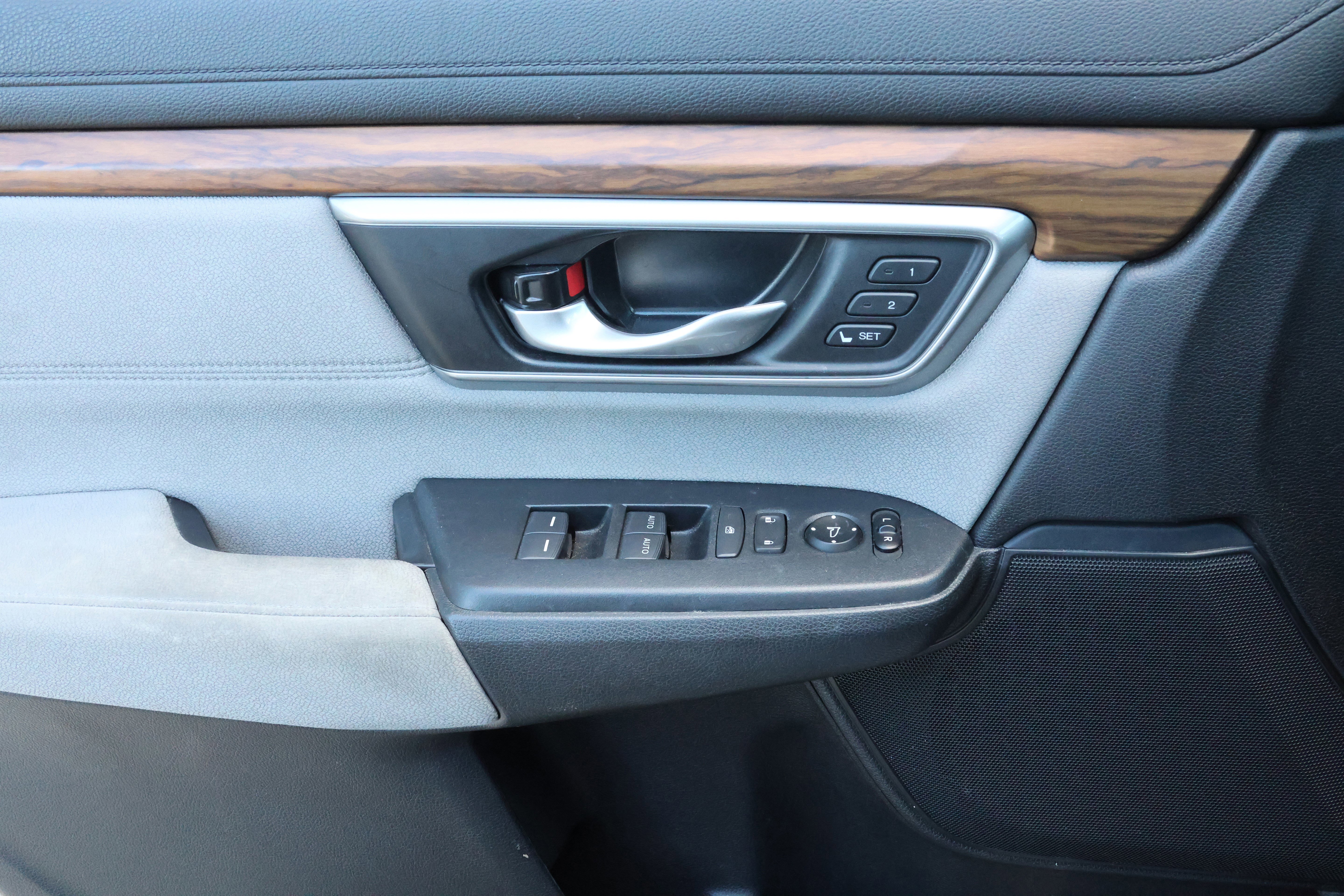 Used 2020 Honda CR-V EX image 12