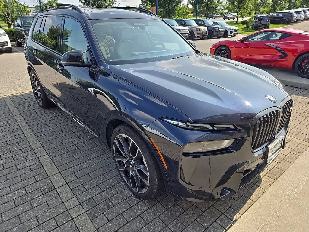 Used 2024 BMW X7 M60i w/ Executive Package AWD/4WD image 3