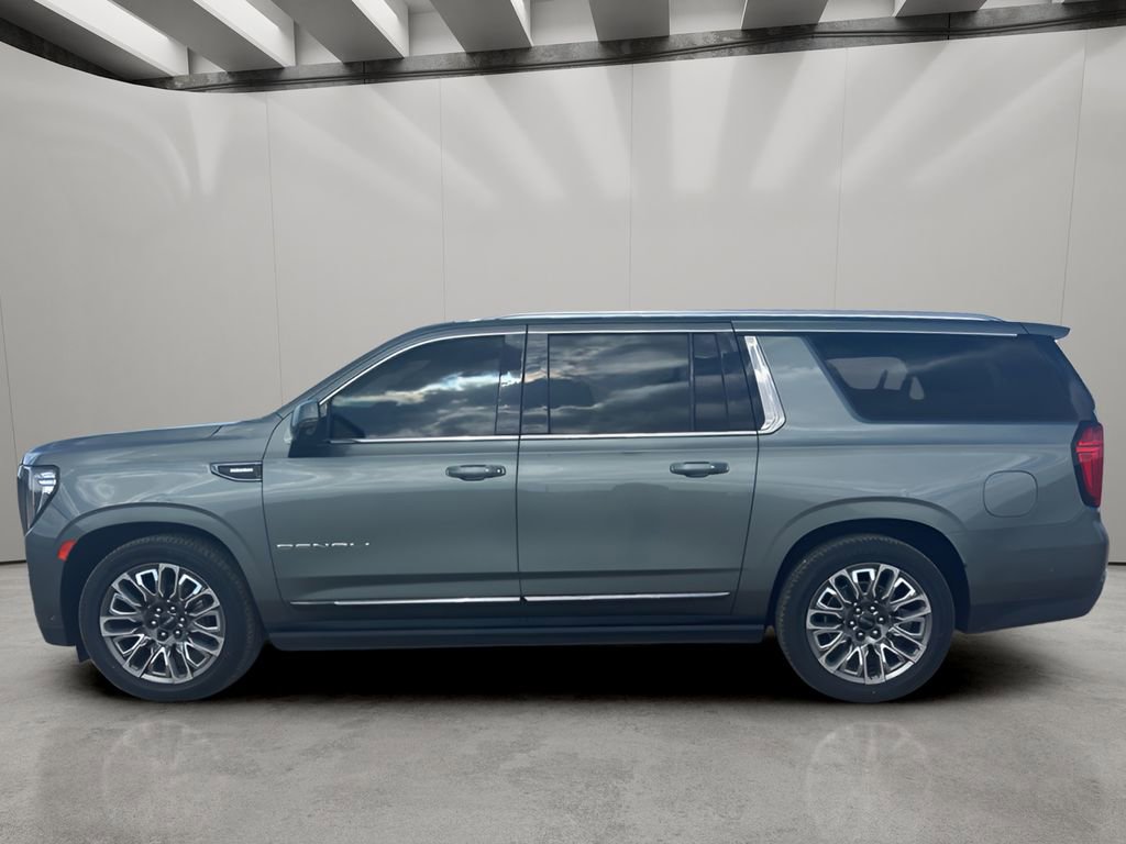 Used 2023 GMC Yukon XL Denali Ultimate AWD/4WD image 4