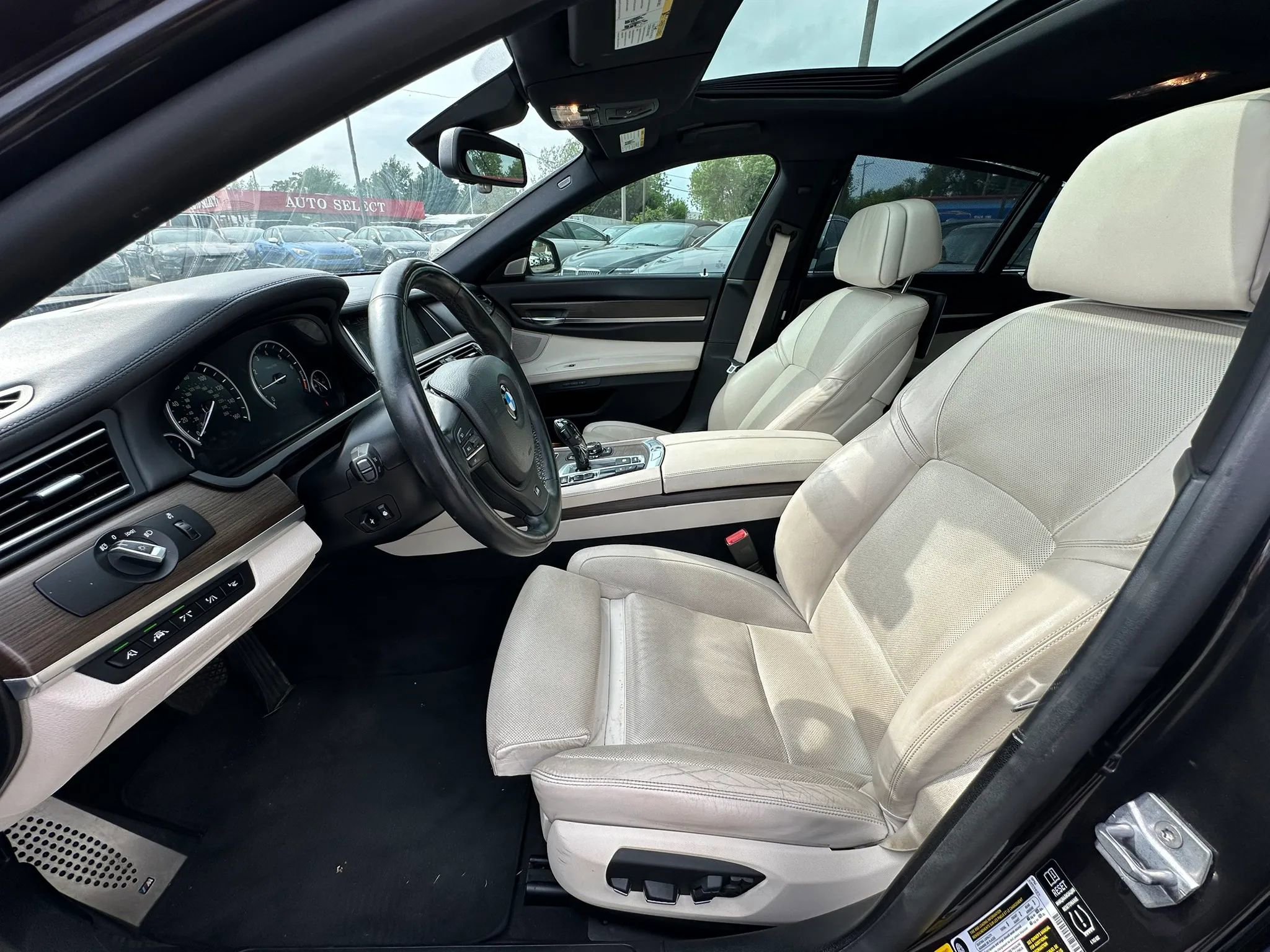 Used 2013 BMW 740i RWD image 23