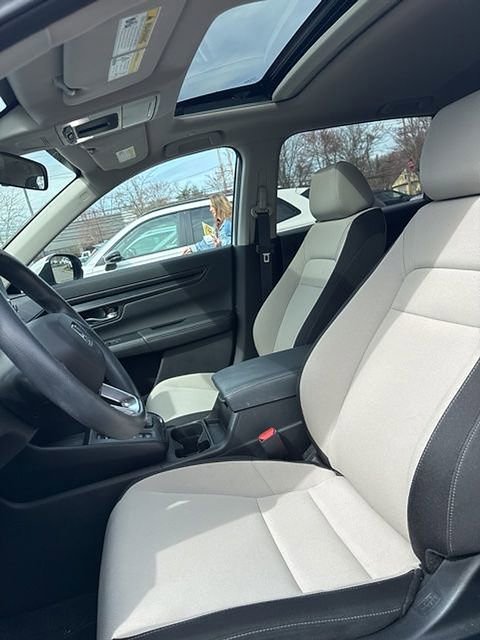 Used 2023 Honda CR-V EX image 7