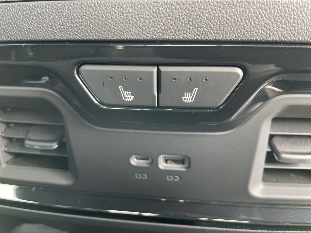 Used 2025 GMC Sierra 1500 AT4 w/ AT4 Premium Package image 39