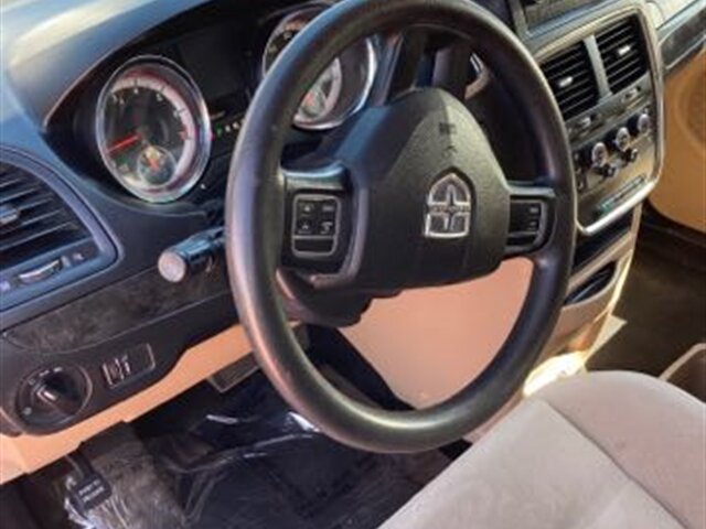 Used 2014 Dodge Grand Caravan SE w/ Quick Order Package 29E SE FWD image 8