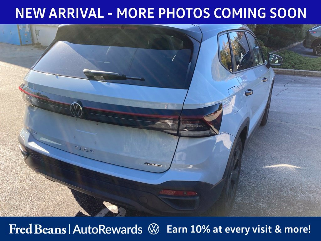 Used 2025 Volkswagen Taos SE AWD/4WD image 6