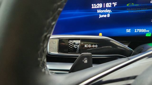 Used 2024 Cadillac Lyriq Luxury RWD image 45