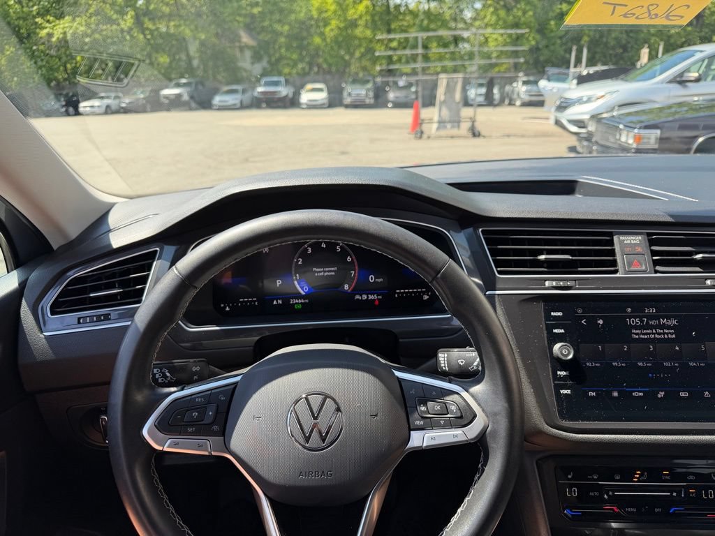 Certified 2023 Volkswagen Tiguan SE FWD image 23