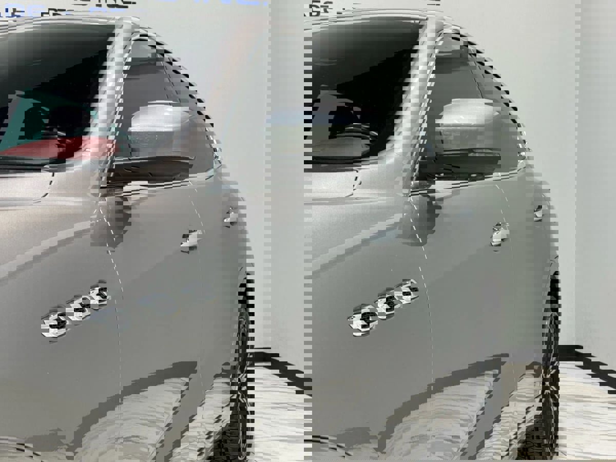 Used 2021 Maserati Levante S GranSport image 9