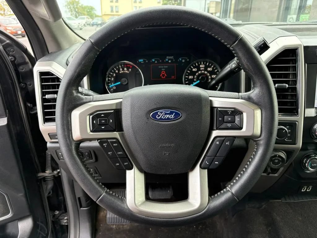 Used 2020 Ford F150 Lariat AWD/4WD image 13