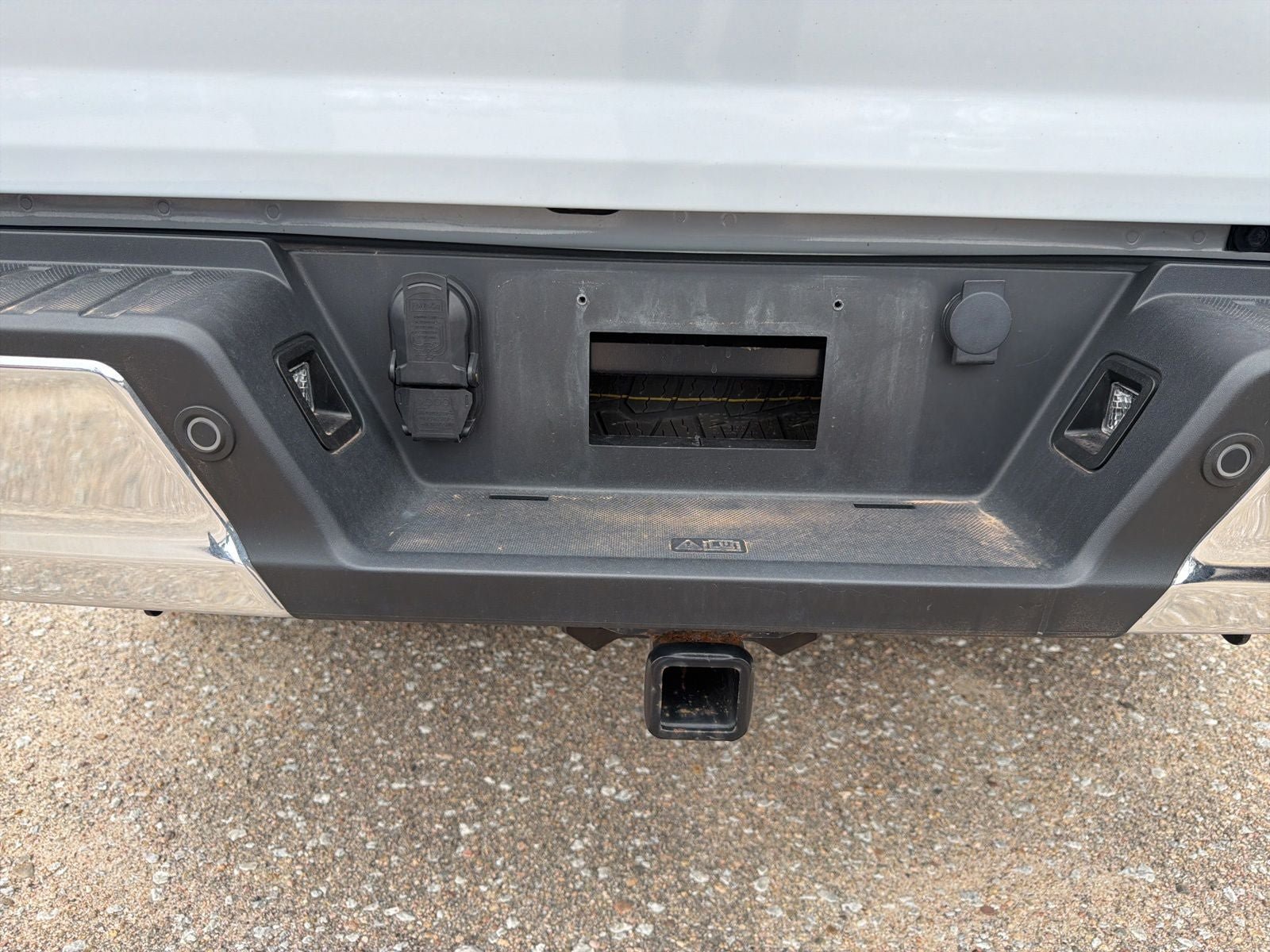 Used 2022 Ford F150 XLT w/ Equipment Group 302A High AWD/4WD image 14