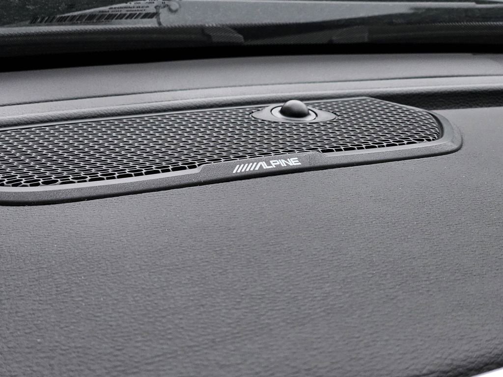 New 2026 RAM 3500 Laramie AWD/4WD image 18