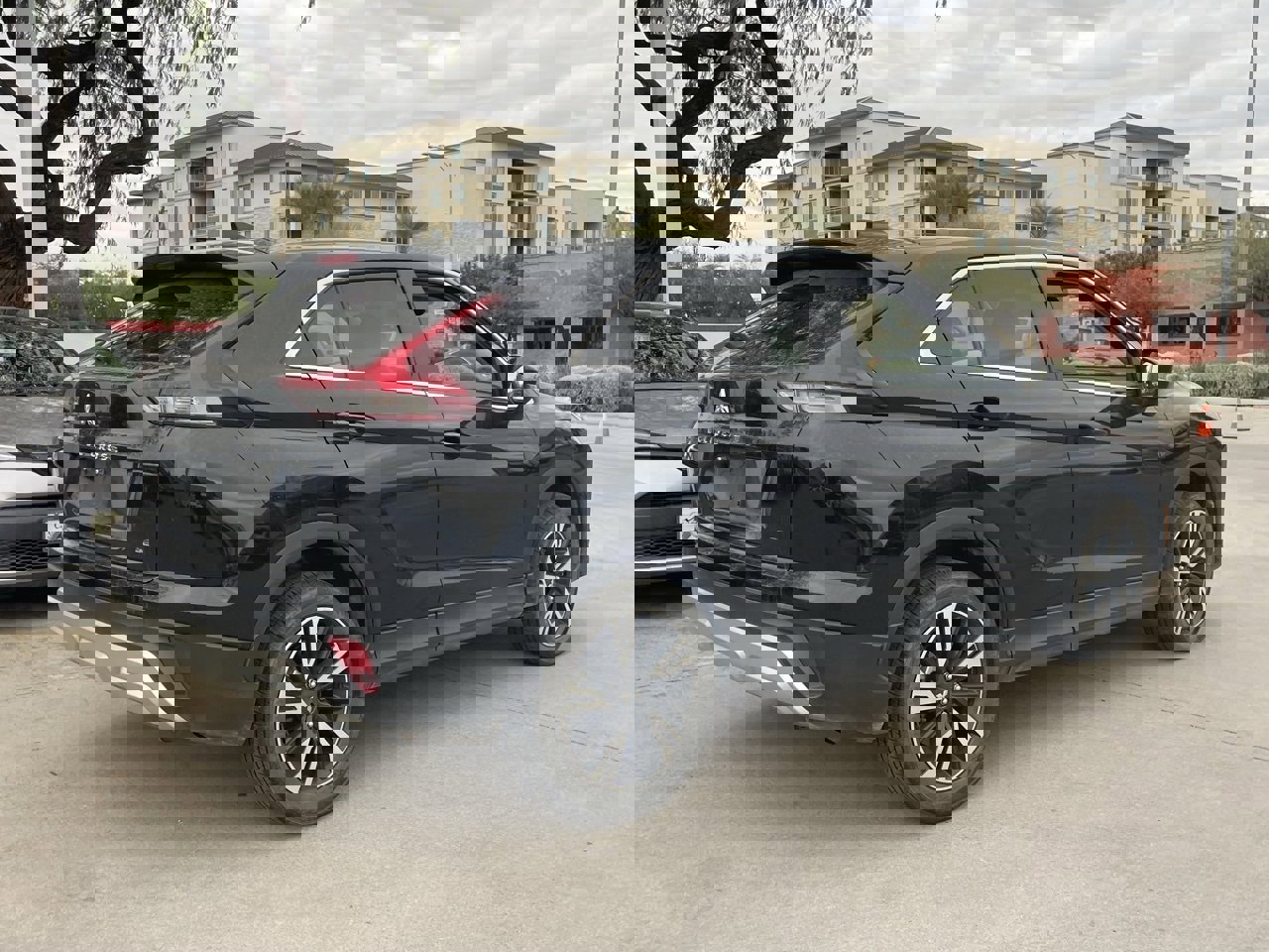 Used 2024 Mitsubishi Eclipse Cross SE image 2