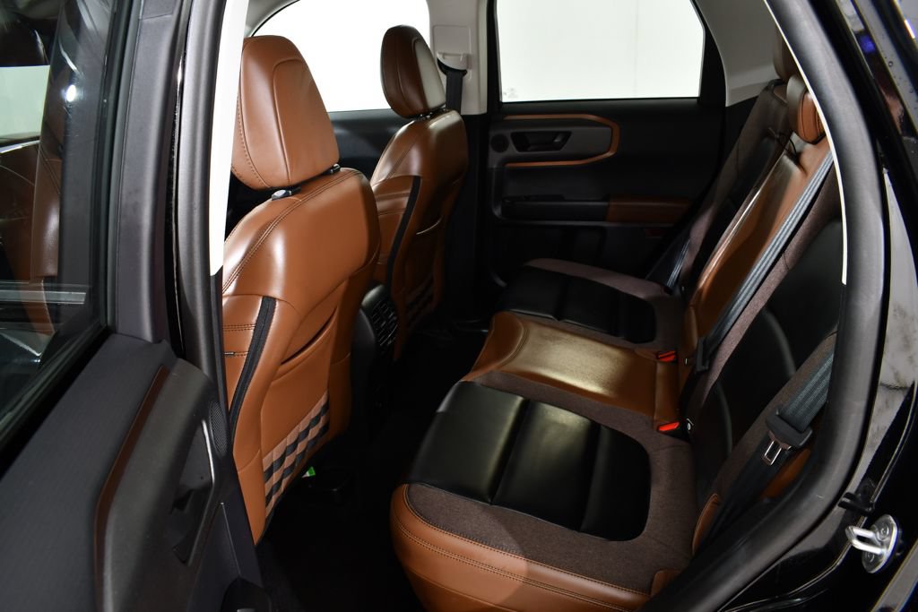 Used 2025 Ford Bronco Sport Outer Banks w/ Outer Banks Tech Package+ AWD/4WD image 16