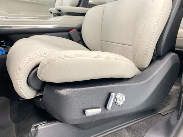 New 2026 Lincoln Navigator L Reserve AWD/4WD image 21