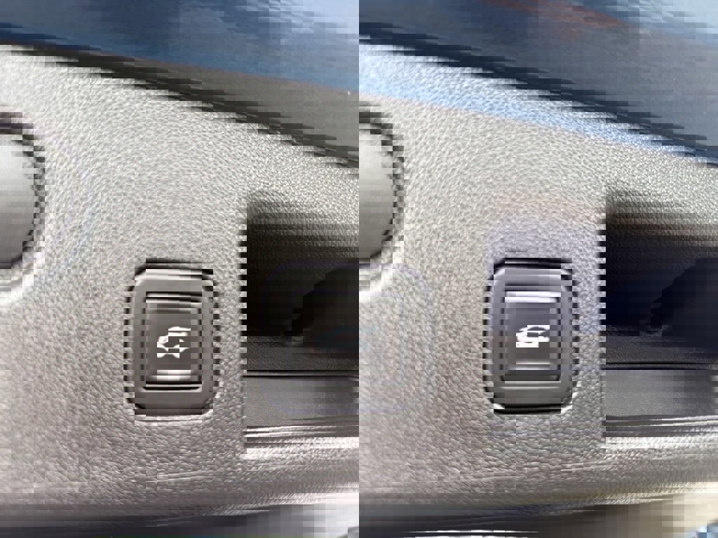 Used 2024 Chevrolet Equinox LT image 17