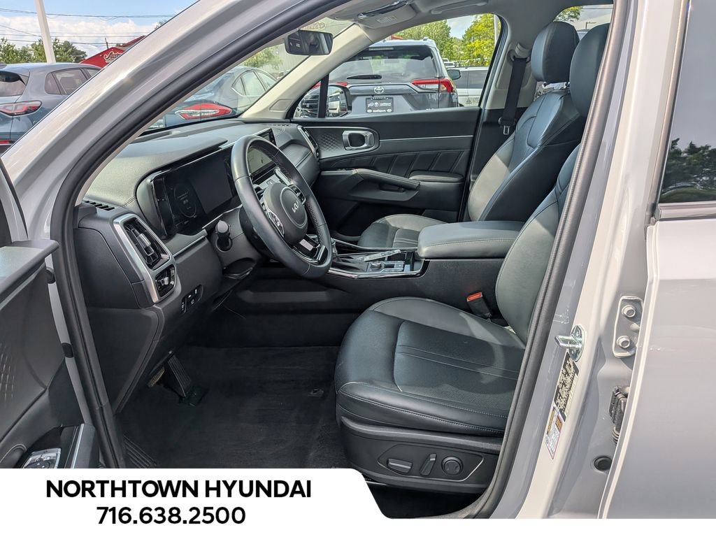 Used 2023 Kia Sorento SX AWD/4WD image 9