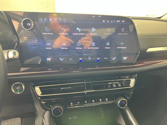 New 2026 Chevrolet Traverse Z71 w/ Enhanced Driving Package AWD/4WD image 17