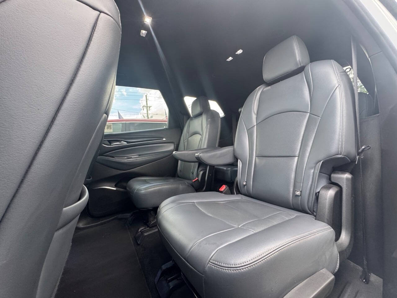 Used 2022 Buick Enclave Essence FWD image 14