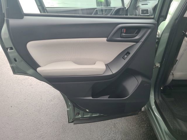 Used 2016 Subaru Forester 2.5i w/ Alloy Wheel Package image 18