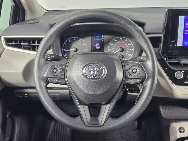 Used 2025 Toyota Corolla LE FWD image 18