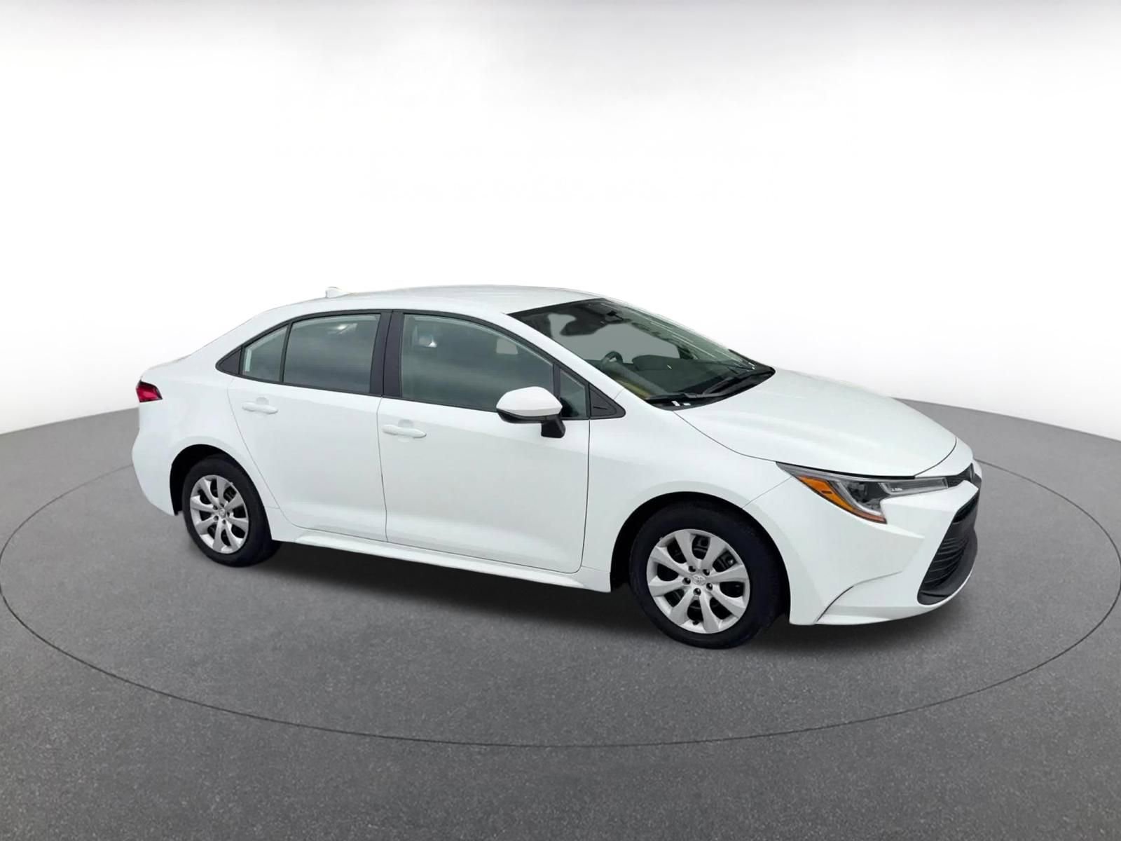 Used 2025 Toyota Corolla LE FWD video 2