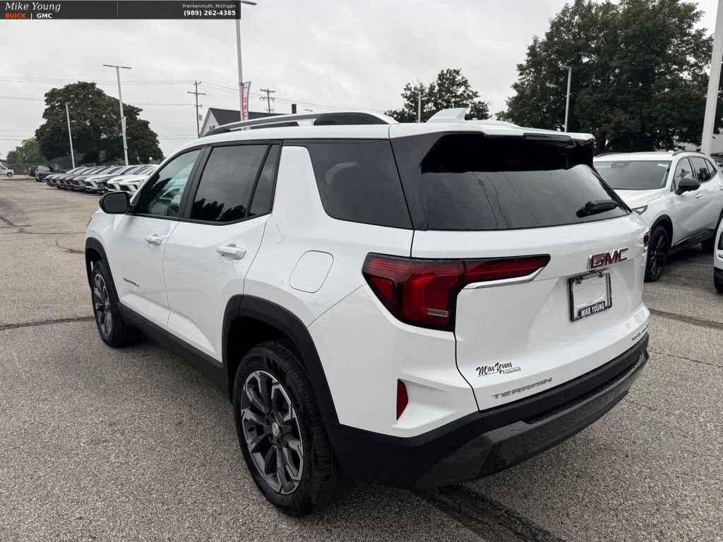 New 2027 GMC Terrain Elevation w/ Elevation Premium Package FWD image 3